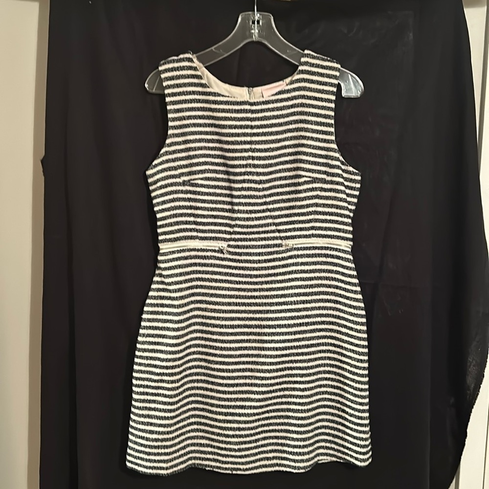 Romeo & Juliet Couture sleeveless dress